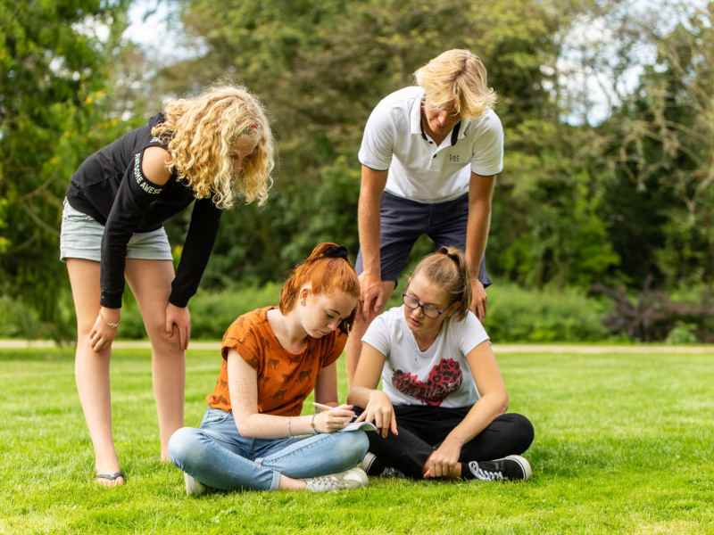 outdoor play yatzy 6